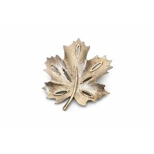 Vintage BSK Silver Tone Maple Leaf Brooch Pin Mid Century Costume Jewelry